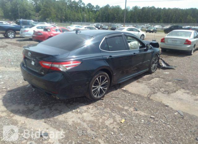 2019-Toyota-Camry-4T1B11HK0KU243624-4